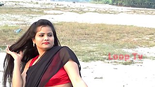 Indian MILF Aunty's Big Ass in Saree gets pummeled in HD videos