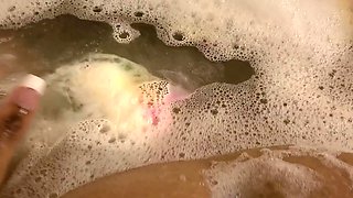 Splish Splash Hot Mama's Taking a Bath