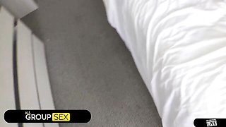 Seductive Porno Dan and Dean Van Damme at face sitting video