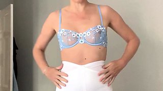 Blonde emo amateur solo masturbation