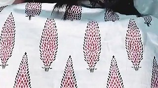 I Fucked My Hot Punjabi Neighbour Aunty When Uncle Was Not at Home