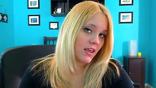 amateur amali2015 flashing ass on live webcam