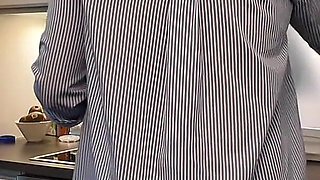 Homemade Sex with My Busty and Young Turkish Stepmom While Daddy Is at Work