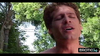He bangs her publicly on the beach