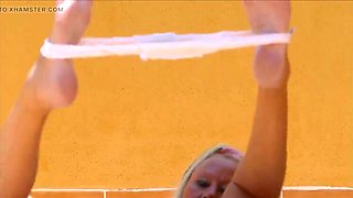 Outdoor Masturbation: Blonde Amateur Spreads Ass for Anal & Clit Play