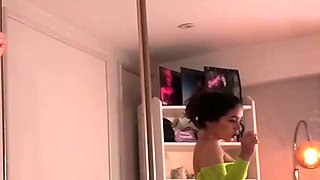 Close up teen pussy gaping action