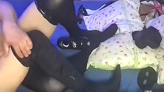 When One Cock Is Not Enough so Horny Stepmom Use a Fucking Machine to Fuck Her Vagina with a Huge Dildo