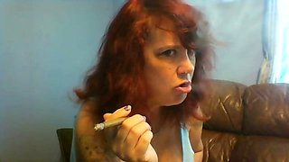 SMOKING MOMMY