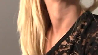 Cameron Canada loves blowjob and cum in mouth