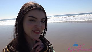 Public romance with a brunette beauty in a car