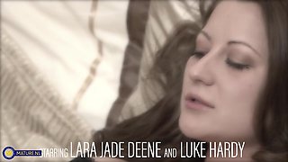 Horny Uk Housewife Fucks Her Big Cock Neighbour