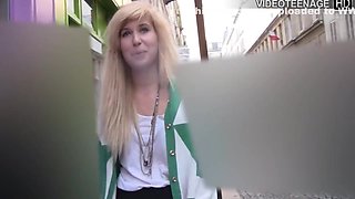 Cute 18 Years Old Vicky Does Her First Porn Casting