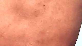 BBW Trapped in the Closet, the Experienced Rescuer Gave Attention