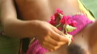 Watch How This German Ebony Babe Showes Her Body on Casting