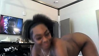 Amanda Black and Nikky Thorne hand sex toy do fist fuck