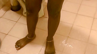 Desi Tamil MILF Renu's Handjob for Boss Spills Cum on Navel, Nude Bath: Cuck Watches! IndianHotwifeX