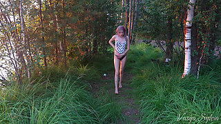 Pissing in Nature! - Juicy Blonde!