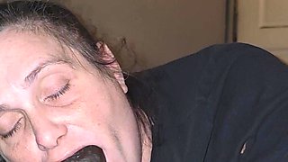 Step Mom Gives Her Favorite Step Son an Amazing Gumjob