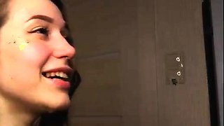 Amateur brunette double toying on webcam