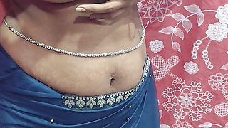 Hot marathi bhojpuri girl dancing in saree