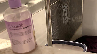 Razor Slides Into My Pussy