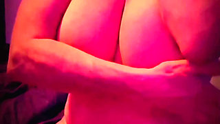 Kat-licious Dances Provocatively Naked on Bed