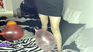 ButtPlugBetty - Getting Naughty With my Balloons