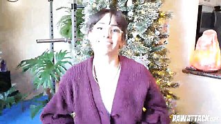 Noble Kitty's trimmed pussy clip