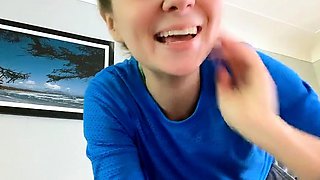 Big boob brunette masturbates on webcam
