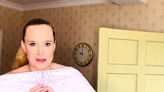 Cumshot amateur MILF suck and jerks dude in the bedroom