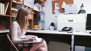 She Doesn't Want To Be Fucked By Officer