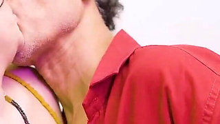 Desi Indian Mallu Girl Having Sex and Enjoy