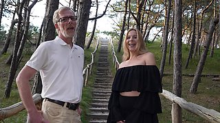 Natural beauty Goldy Kim makes love outdoors with passion