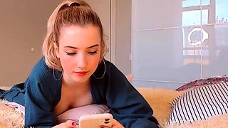 Romanian amateur webcam teen masturbate