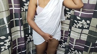 Indian widow aunty gets intimate with her neighbor