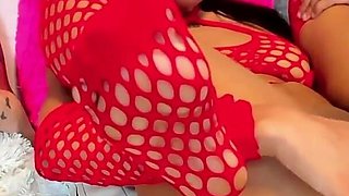 Hot Girls Do a Foot Fetish Show, Fingeing and Pussy Licking