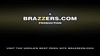 Airport Secur-Titty With Johnny Sins, Savannah Stern - Brazzers