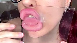 Webcam milf with breast milk live hardcore masturbate