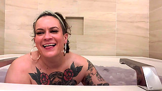 Tattooed PAWG Plays in the Tub and Vapes