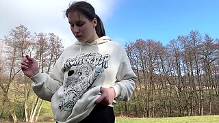Amateur hottie Mertyxxx gets wild in the park while naked