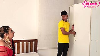 Desi Bhabhi Hardcore Sex with Desi Boy