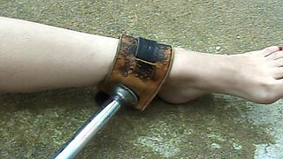 Fat Ass Brunette Gets Tied up and Her Pussy Lips in Hairpins