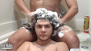 Boyfriend Cumming in My Hair and Then Washing It with Lots of Shampoo
