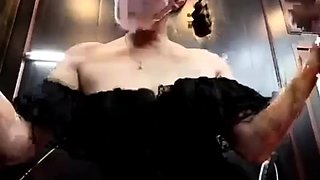 Teen masseuse masturbating at her workplace  854422100639989