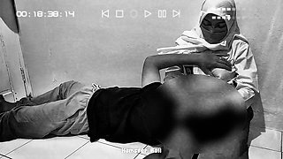 Damn! Caught on Video: Malay High School Student Gets Handjob in Classroom