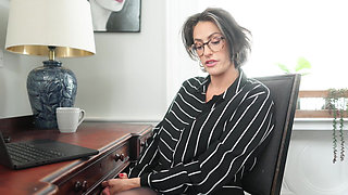 Divorce Attorney Increases Your Debt Contract