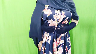 Indian beautiful village housewife having sex in the room - clear Hindi audio
