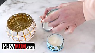 Pervmom - blondie mylf Kit Mercer rewards son-in-law for being helpful