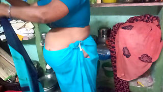 Indian Aunty Saree Changing Porn Video