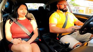 Street slut Alaska Rod fucking in the car